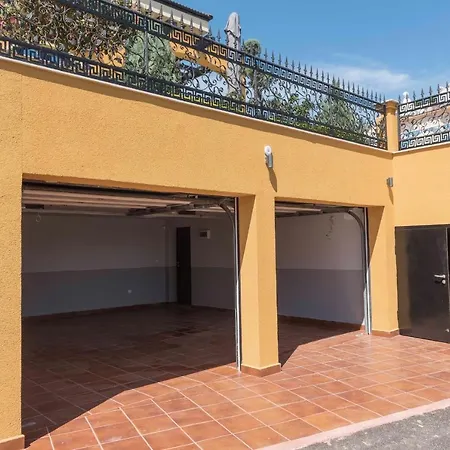 Sg Villa